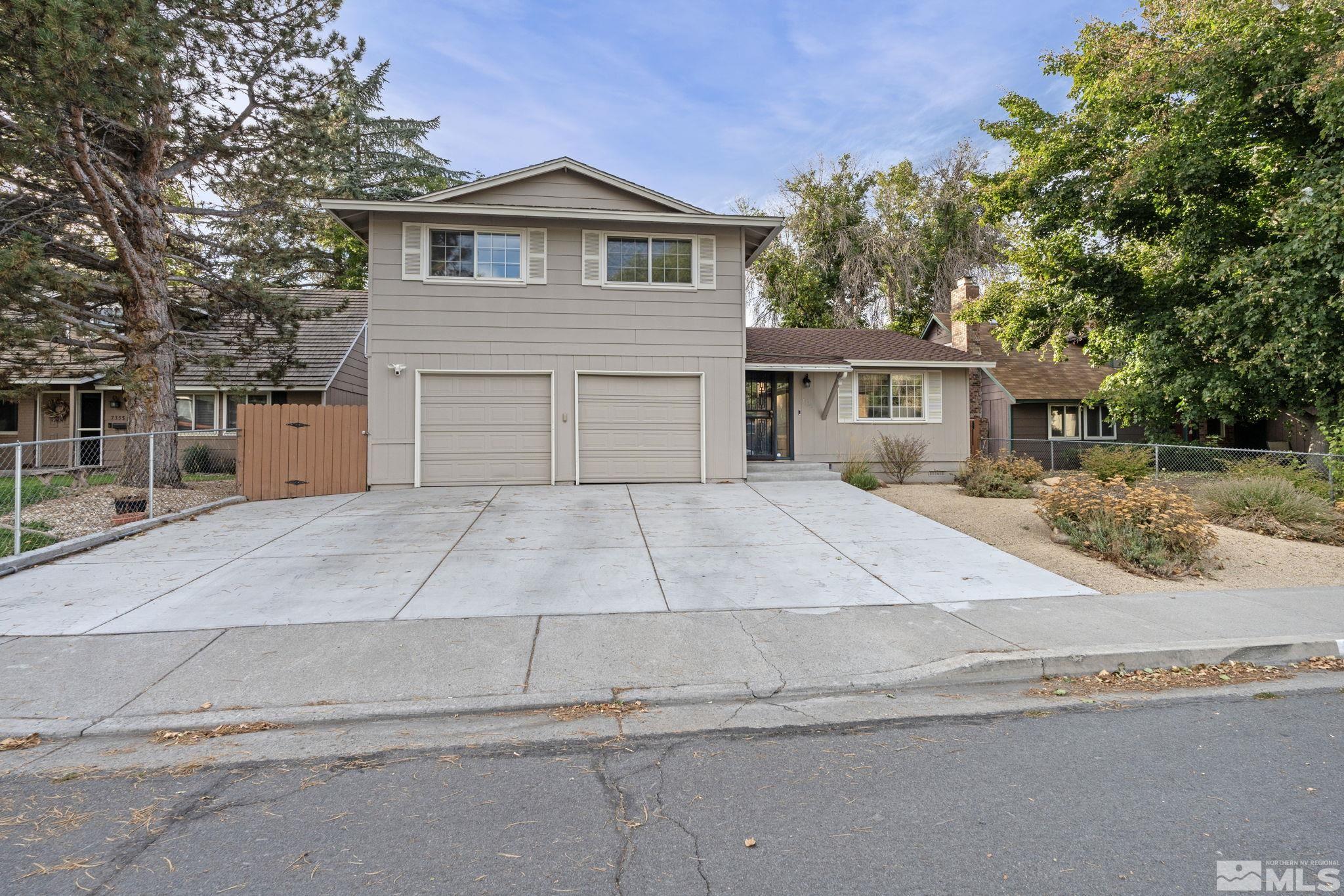 7325 Gemstone Drive Reno, NV 89511 - Photo 3 of 34 Photo 3