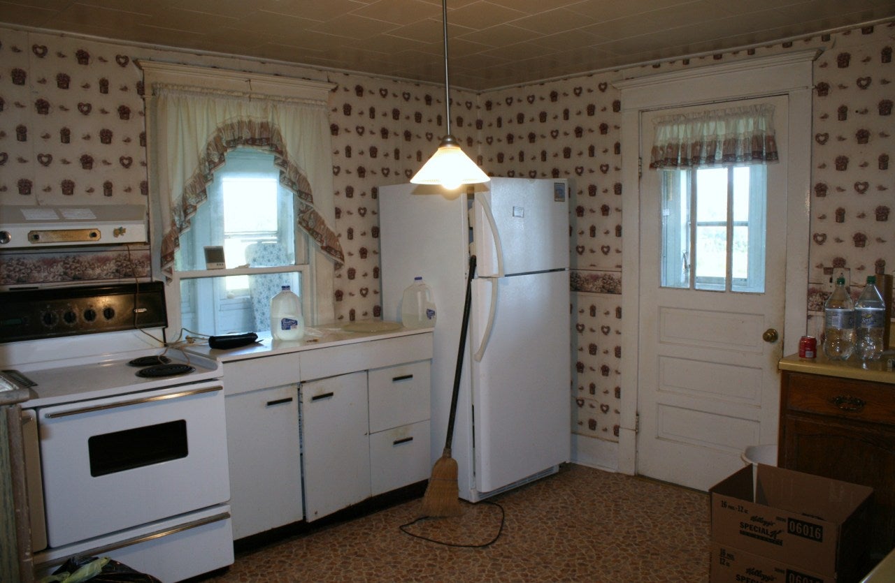76 Hoke's Mill Road Ronceverte, WV 24970 - Photo 8 of 14 kitchen