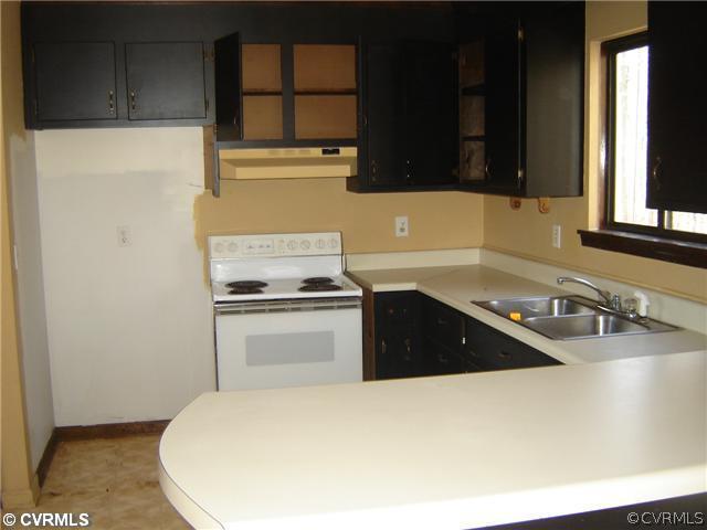 822 Sutherland Road Church Road, VA 23833 - Photo 2 of 4 Kitchen