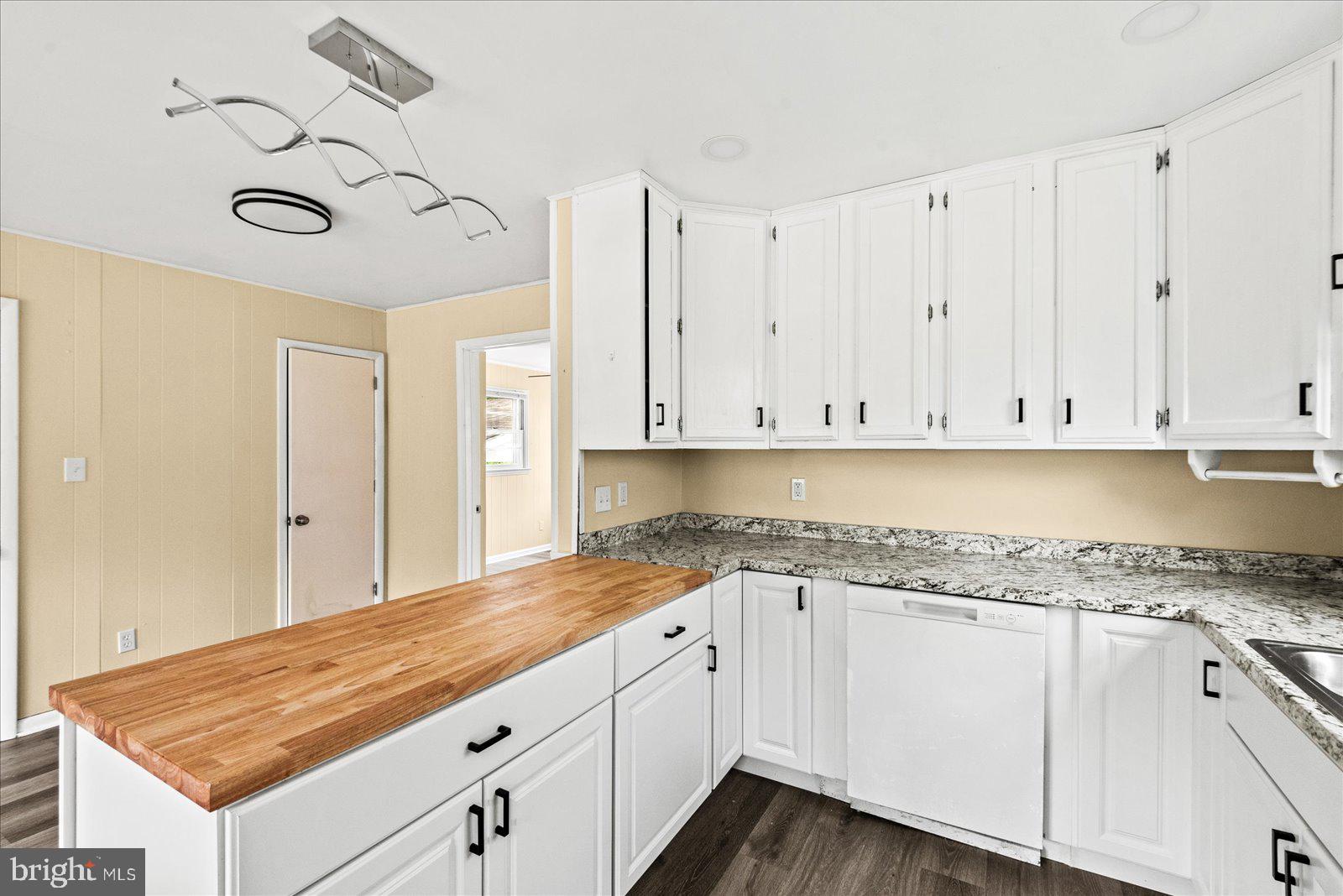 30113 Sparta Road Milford, VA 22514 - Photo 8 of 31