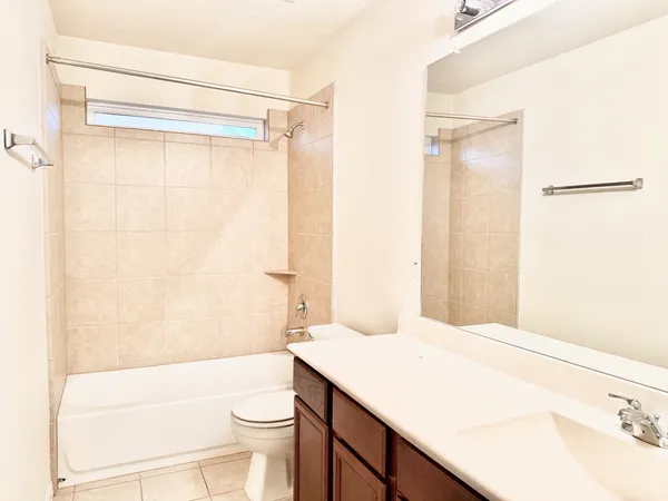 $1,995 | 11823 Green Colling Park Drive, Houston, TX 77047