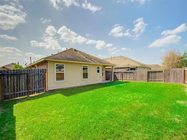 $1,995 | 11823 Green Colling Park Drive, Houston, TX 77047