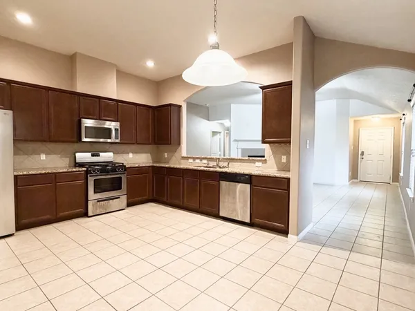 $1,995 | 11823 Green Colling Park Drive, Houston, TX 77047