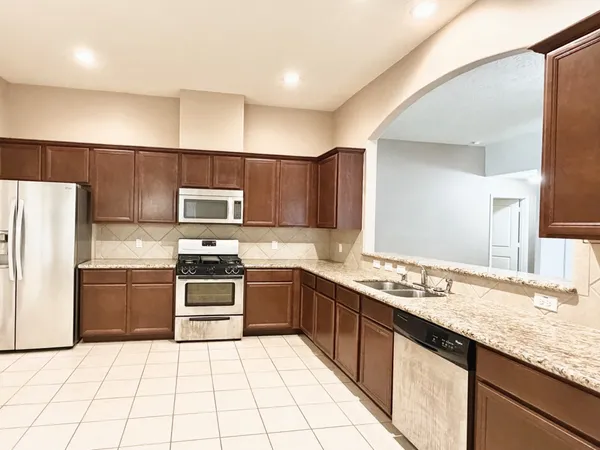 $1,995 | 11823 Green Colling Park Drive, Houston, TX 77047