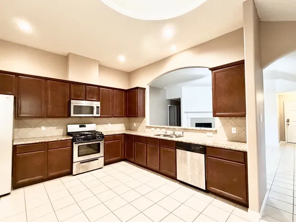 $1,995 | 11823 Green Colling Park Drive, Houston, TX 77047