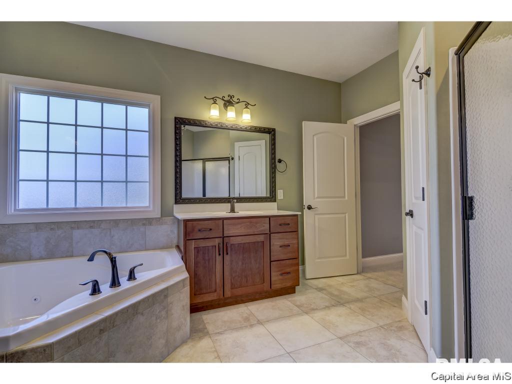 2005 Providence Lane Springfield, IL 62711 - Photo 22 of 36