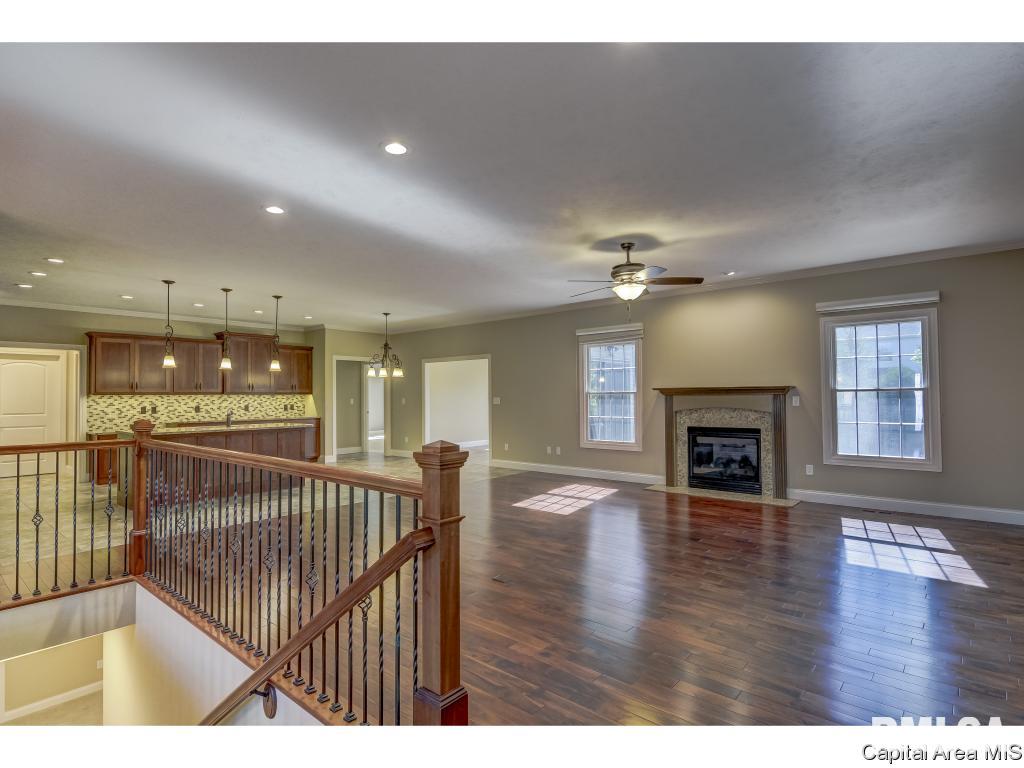 2005 Providence Lane Springfield, IL 62711 - Photo 4 of 36