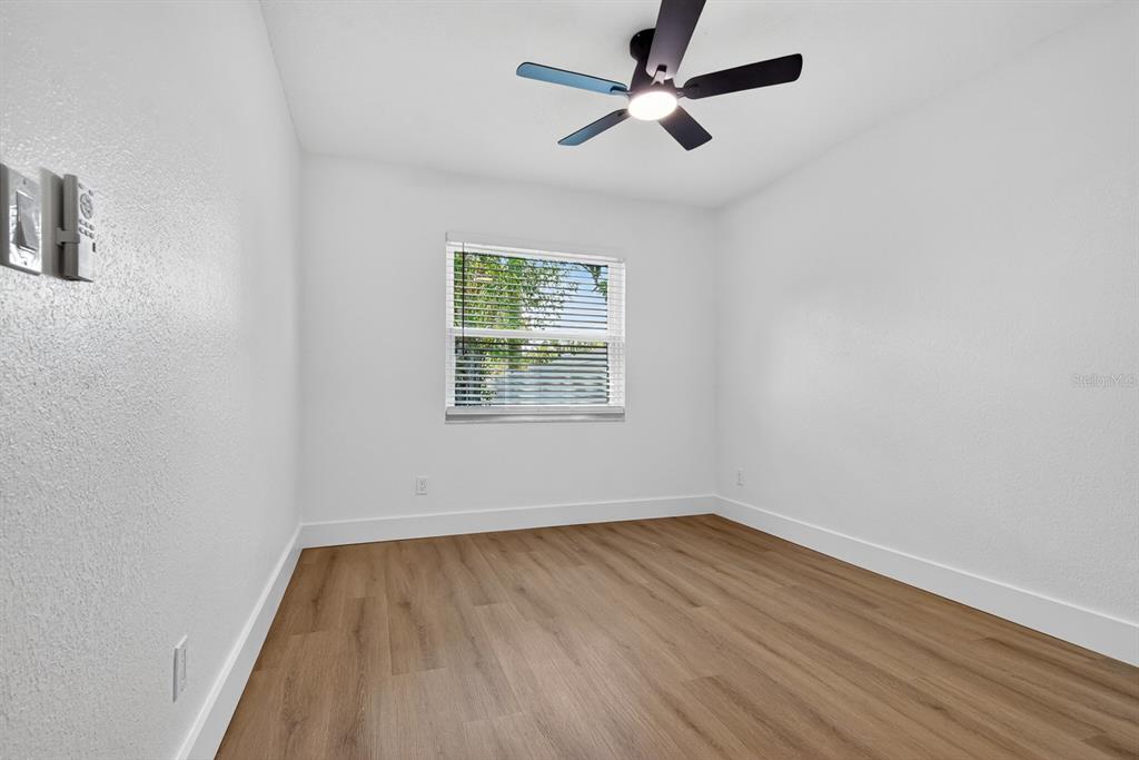 1043 Ridge View Lane Palm Harbor, FL 34683 - Photo 29 of 59 Gallery Image 29