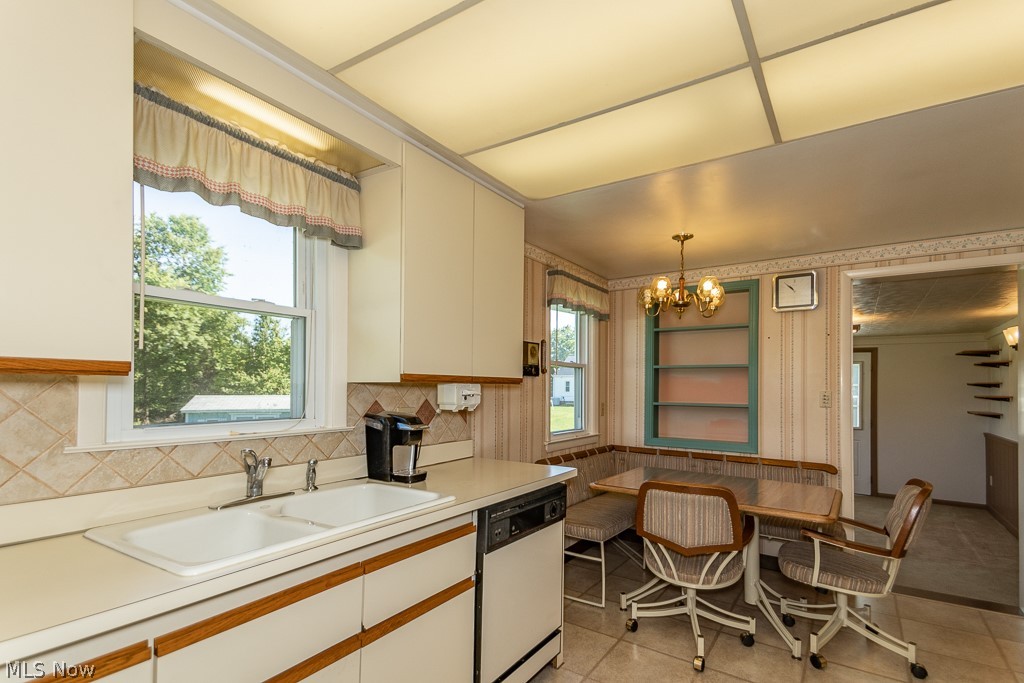 4991 Gleeten Road Cleveland, OH 44143 - Photo 11 of 34 Gallery Image 11