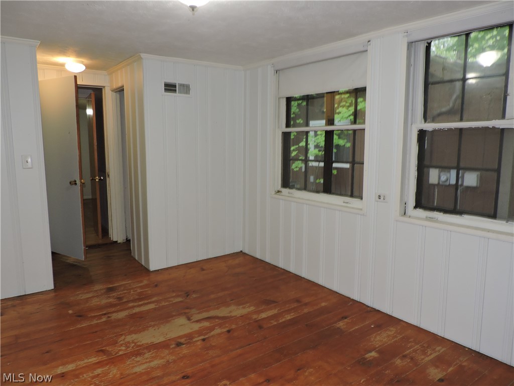 24208 Bruce Road Bay Village, OH 44140 - Photo 23 of 32