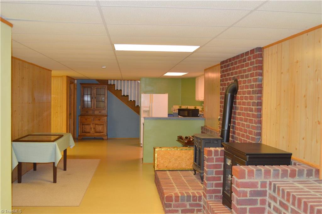 2262 Reynolds Road Madison, NC 27025 - Photo 28 of 30 Basement Den