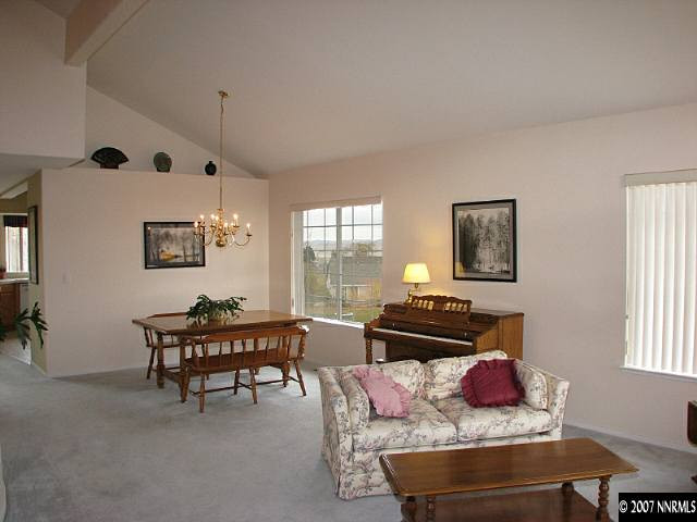 612 Sugar Tree Court Reno, NV 89511 - Photo 5 of 9 Photo 5