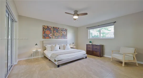 $5,000 | 609 South Crescent Drive, Hollywood, FL 33021