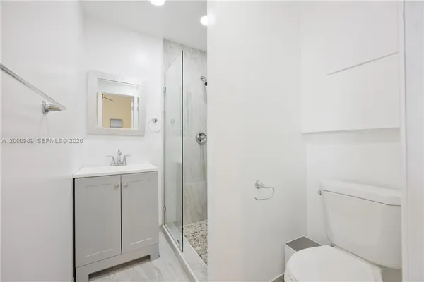$5,000 | 609 South Crescent Drive, Hollywood, FL 33021