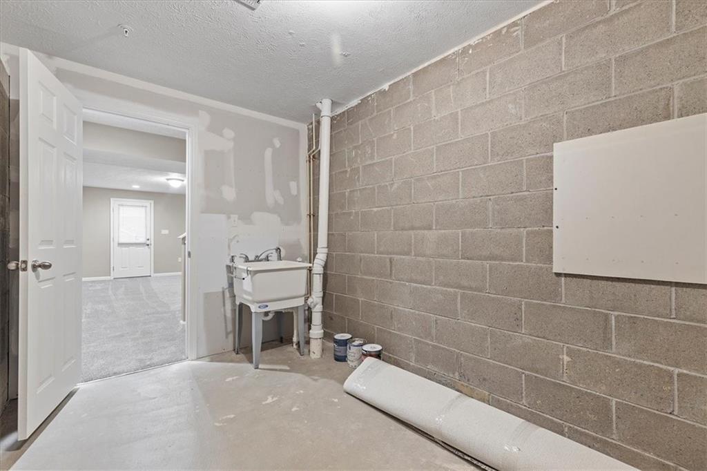 149 Lockheed Drive Coraopolis, PA 15108 - Photo 38 of 48 a bathroom with a sink a toilet and shower