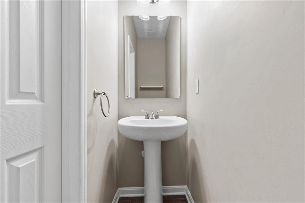 149 Lockheed Drive Coraopolis, PA 15108 - Photo 6 of 48 a bathroom with a sink and a mirror