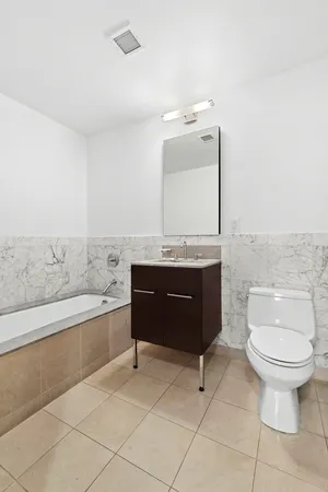 $999,000 | 261 West 28th Street, Unit 3C | Chelsea