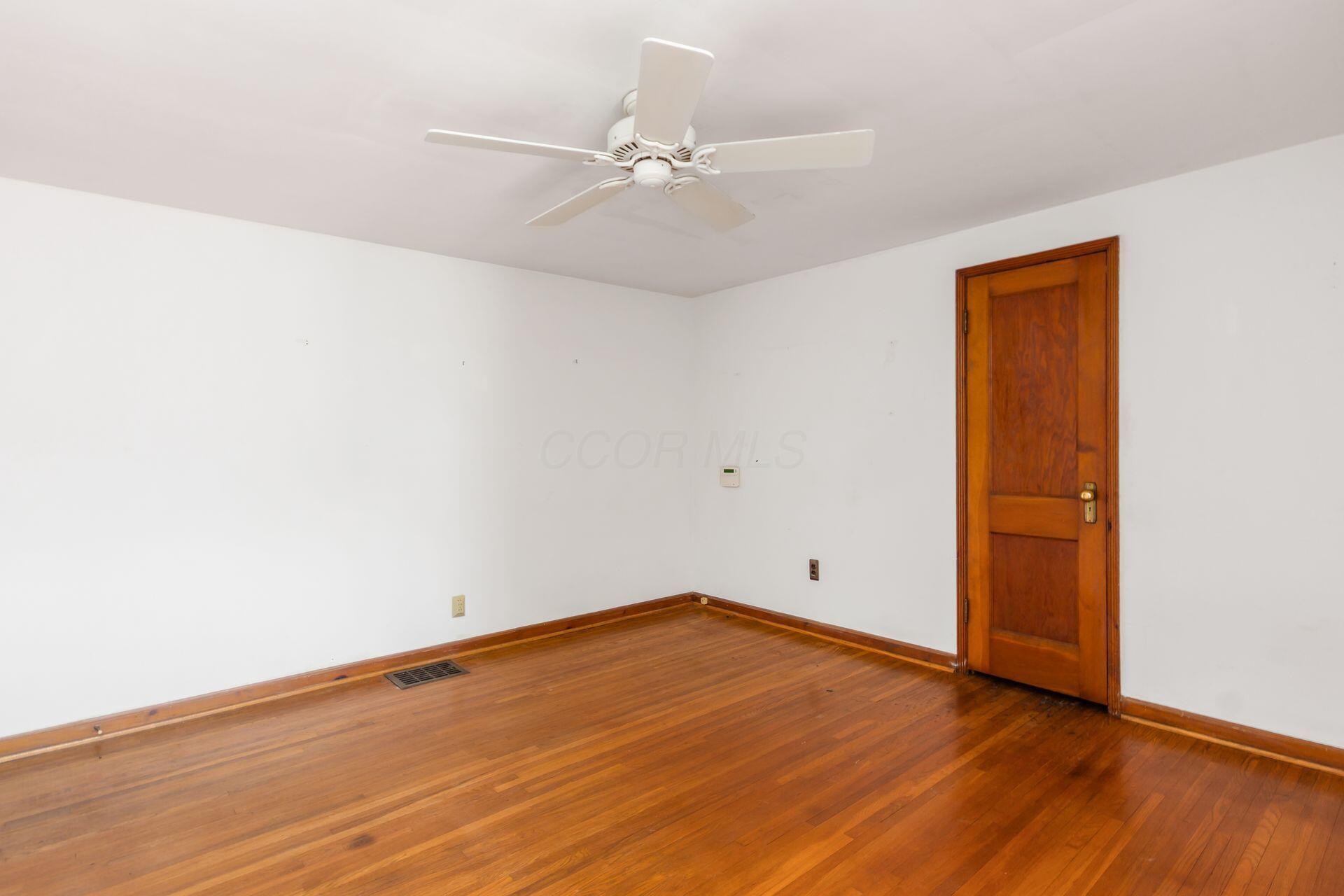 343 Wetmore Road Columbus, OH 43214 - Photo 24 of 45 Primary Bedroom