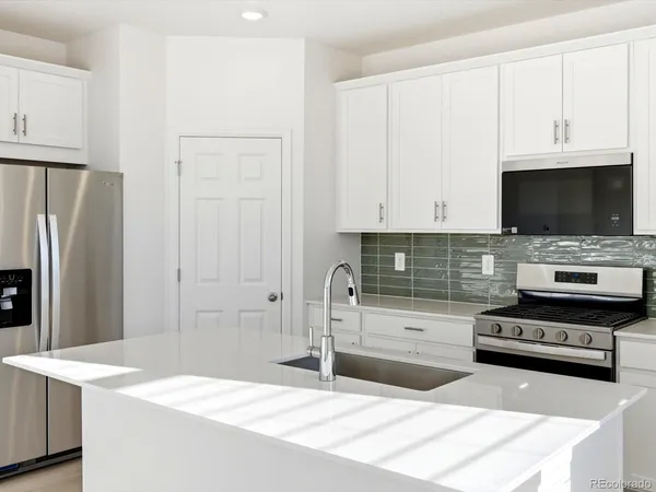 $577,990 | 8941 Sedalia Street, Commerce City, CO 80022