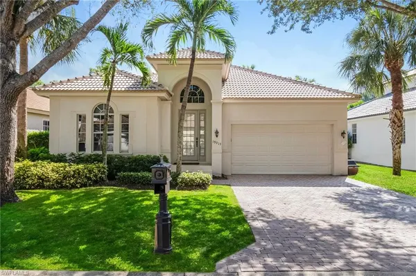 $825,000 | 19013 Ridgepoint Drive, Estero, FL 33928