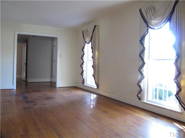 430 Marlowe Road Raleigh, NC 27609 - Photo 6 of 25 Living Room