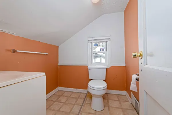 $152,500 | 645 North Lake Street, Cadillac, MI 49601