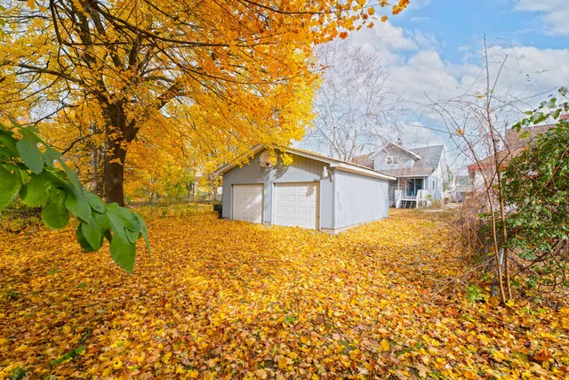 $152,500 | 645 North Lake Street, Cadillac, MI 49601