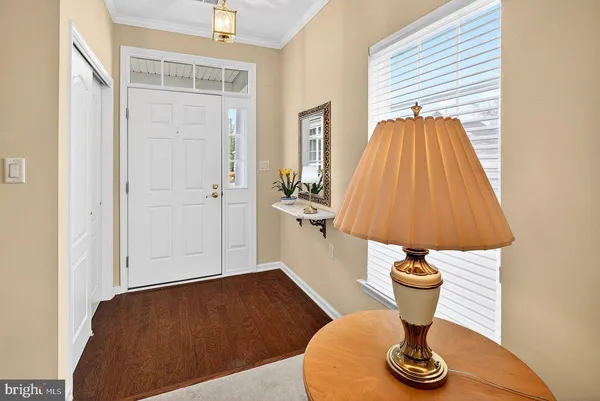a view of a livingroom with furniture