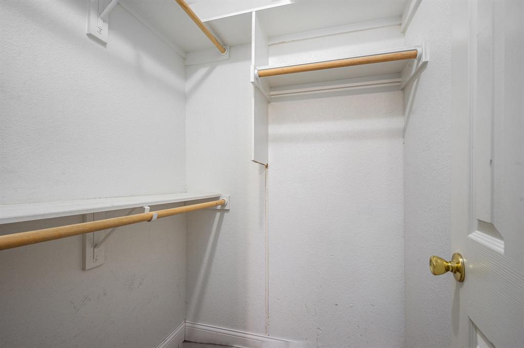 408 Mesquite Drive Rio Vista, TX 76093 - Photo 19 of 31