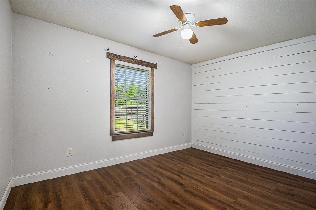 408 Mesquite Drive Rio Vista, TX 76093 - Photo 25 of 31