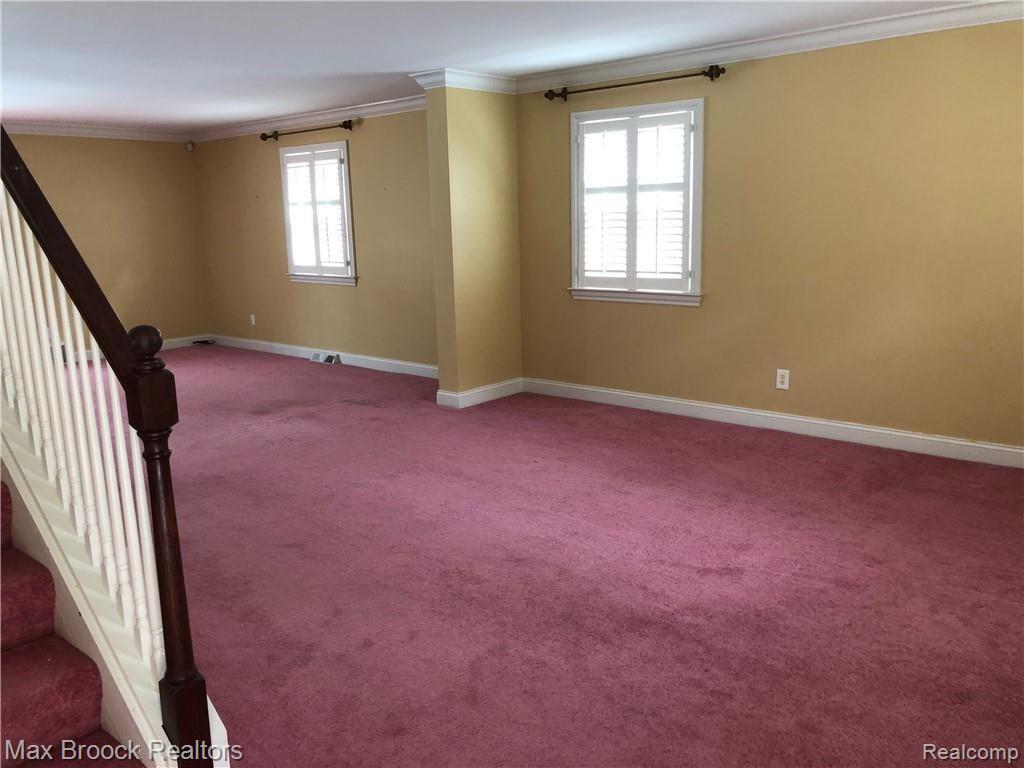 33278 West 11 Mile Road Farmington, MI 48334 - Photo 2 of 36 IMG_0426.jpg