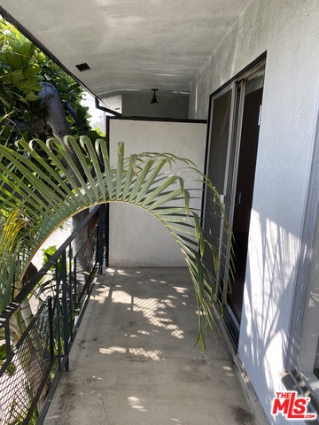 11953 Rochester Avenue, Unit 6 Los Angeles, CA 90025 - Photo 12 of 12