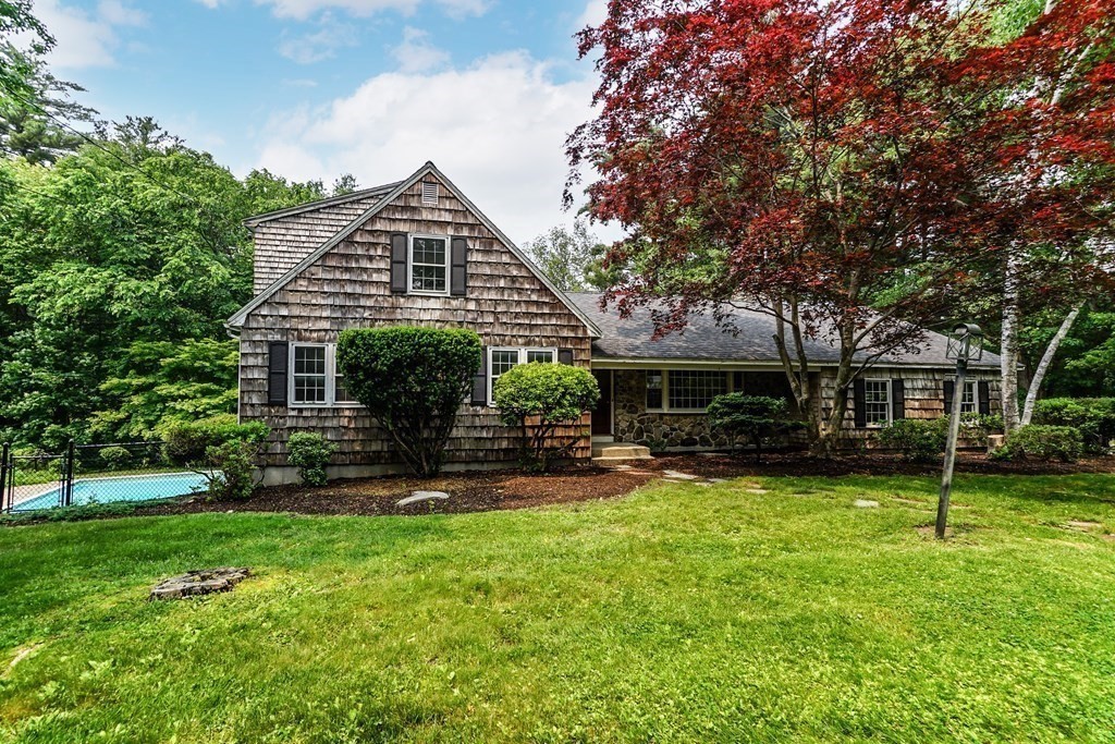 29 Lothrop Road Acton, MA 01720 - Photo 4 of 37 Gallery Image 4