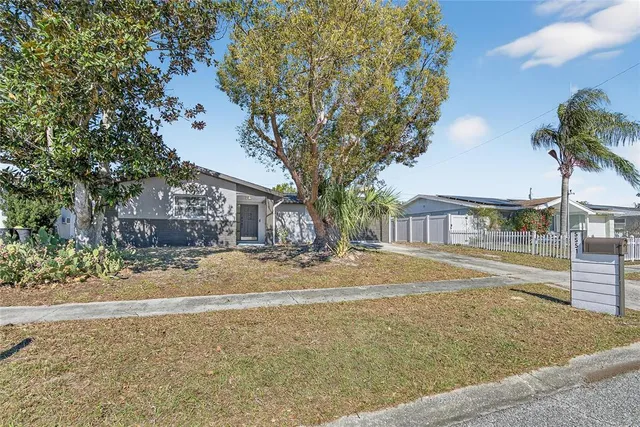 $290,000 | 5551 Mosaic Drive, Holiday, FL 34690