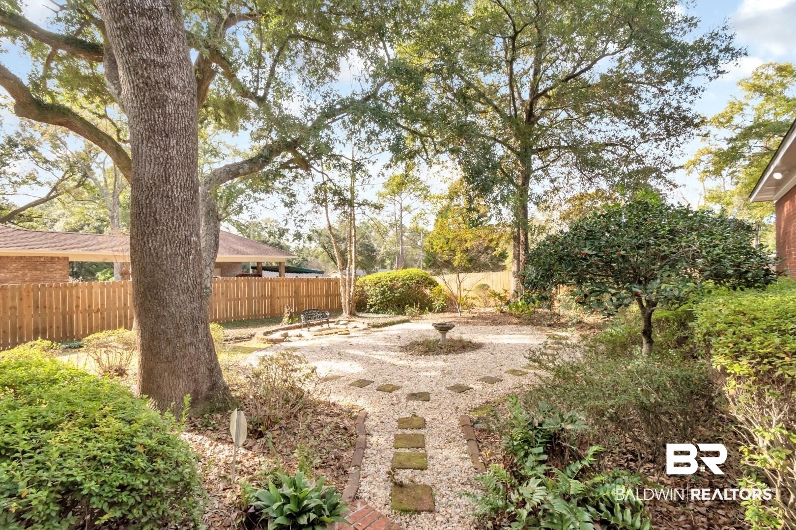 2132 Marchfield Drive South Mobile, AL 36693 - Photo 4 of 29 backyard