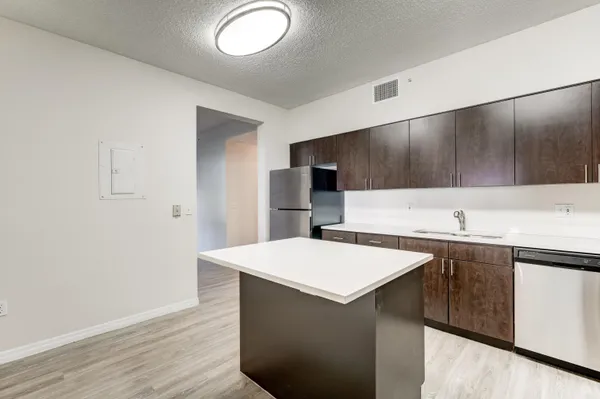 $2,575 | 4685 Haverhill Road, Unit B3, West Palm Beach, FL 33417