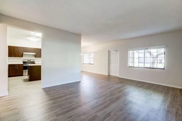 $2,575 | 4685 Haverhill Road, Unit B3, West Palm Beach, FL 33417