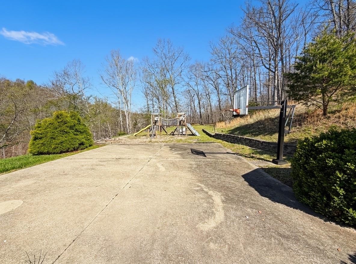 2820 Fox Hunter Road Flatwoods, KY 41139 - Photo 31 of 38