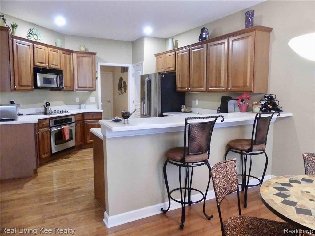 5209 Belmonte Drive Rochester, MI 48306 - Photo 14 of 43 7917D902-7DB9-4F57-9D6E-0EB8224E7F68.JPG