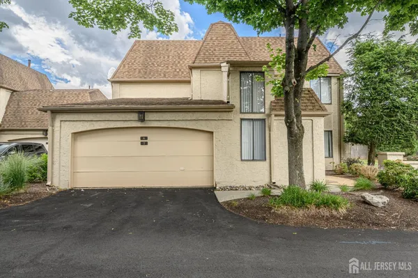 $429,000 | 7 Carriage Place, Edison, NJ 08820