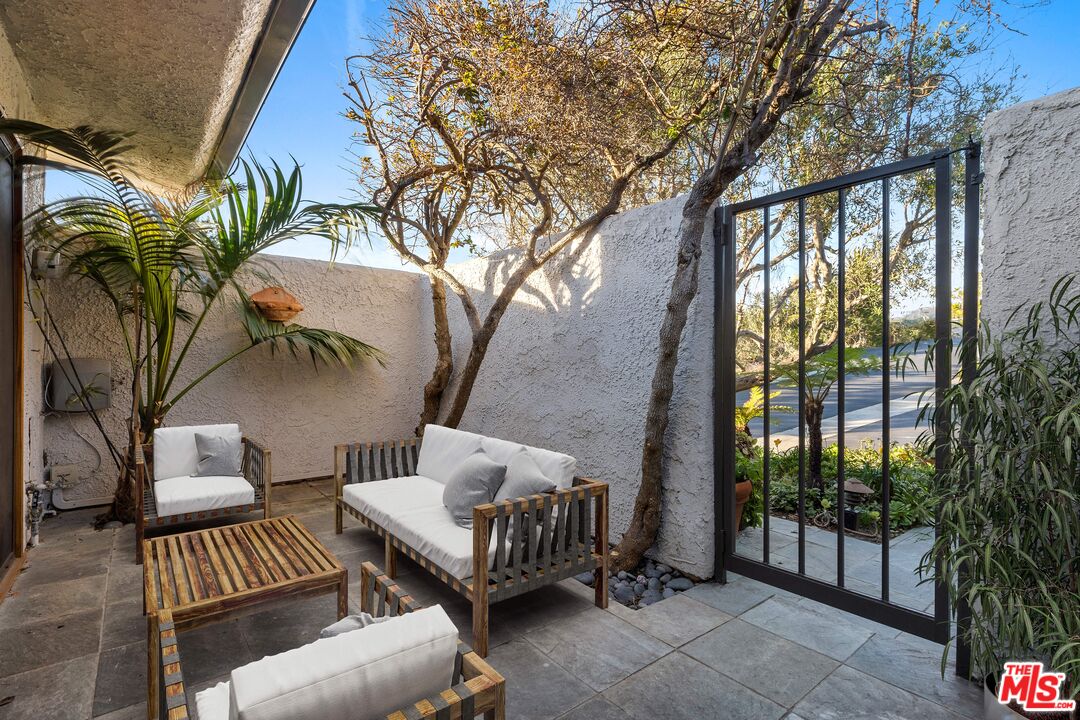 6801 Seawatch Lane Malibu, CA 90265 - Photo 21 of 28