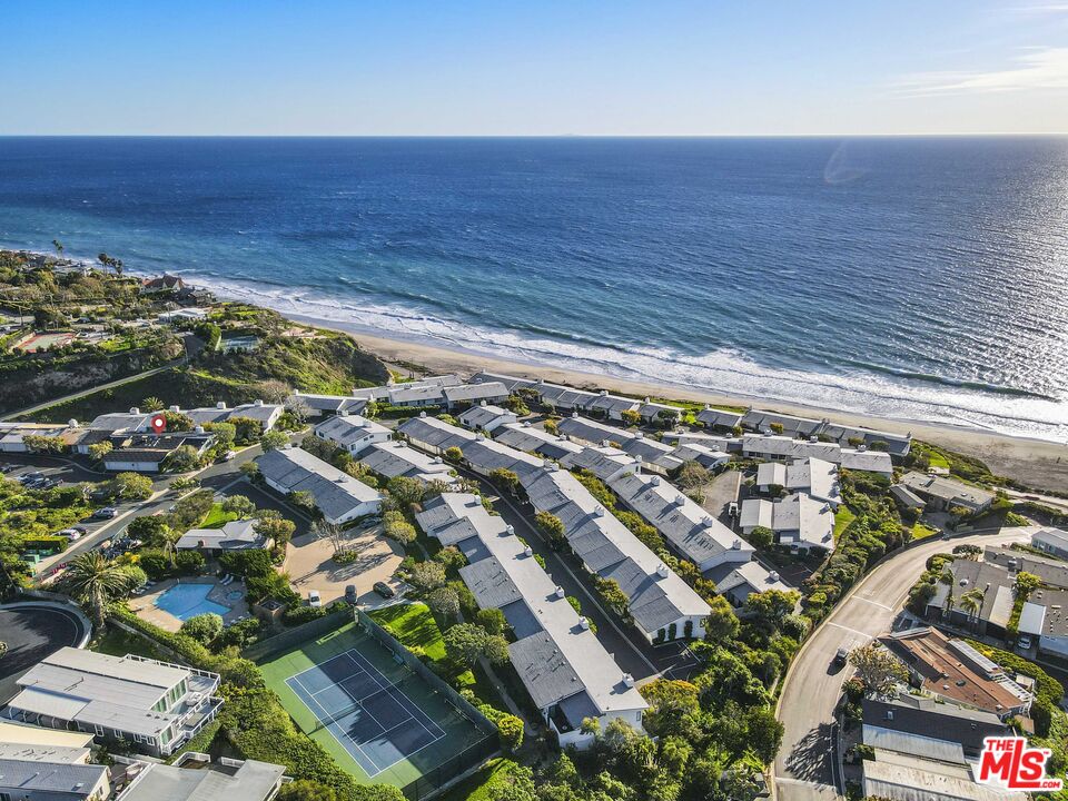 6801 Seawatch Lane Malibu, CA 90265 - Photo 23 of 28 view of an ocean