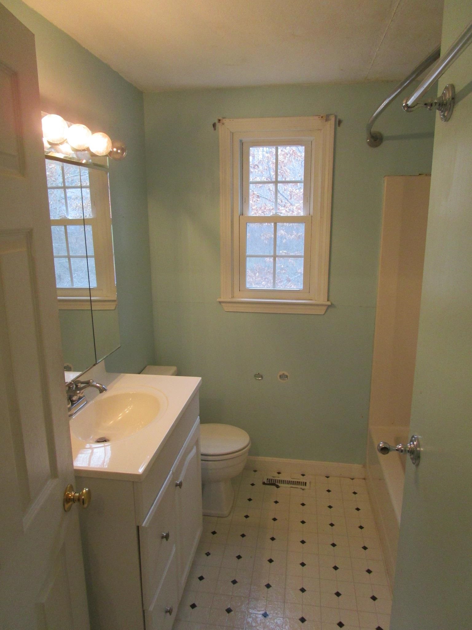 7 Patten Road Merrimack, NH 03054 - Photo 13 of 24