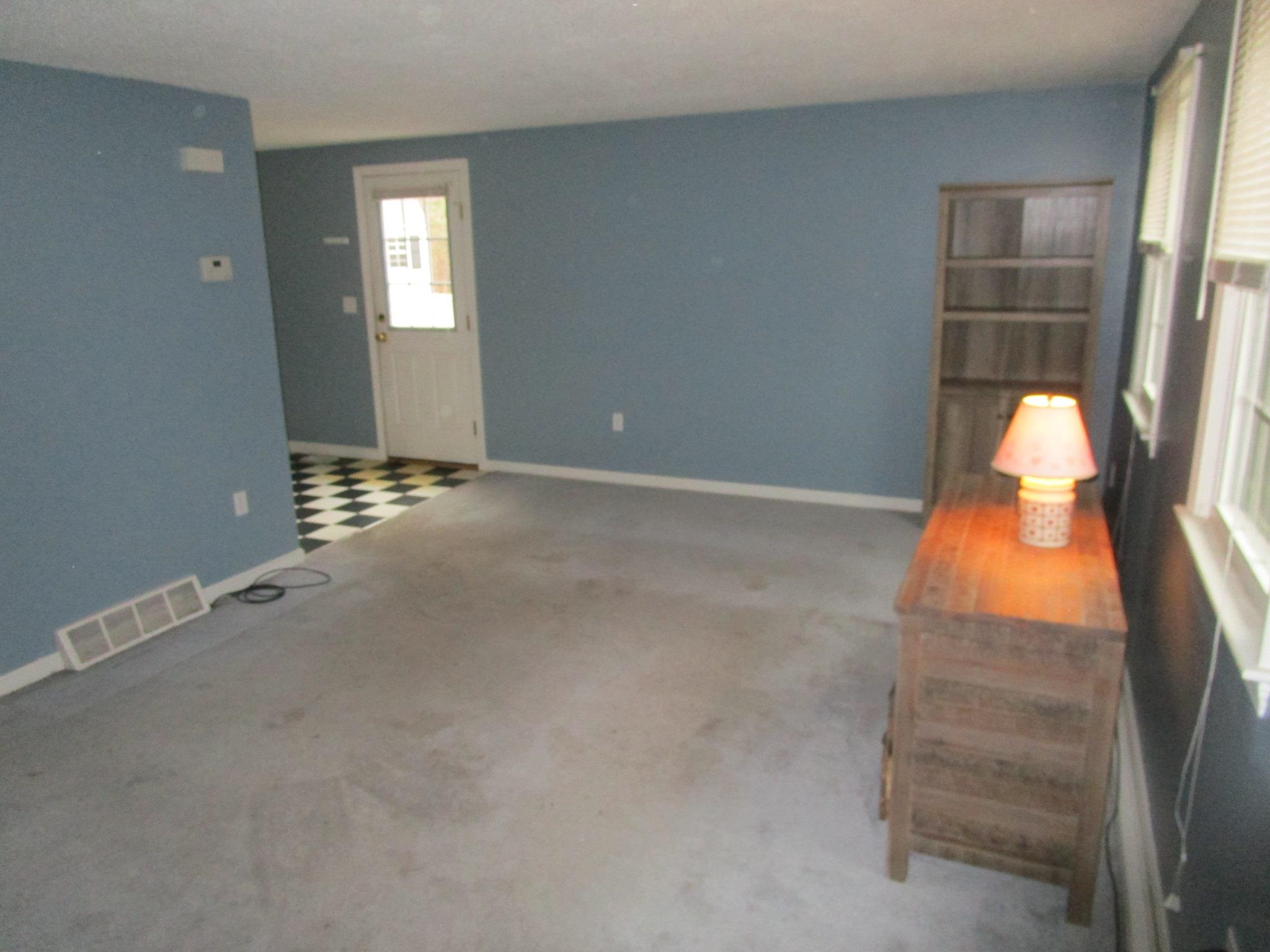 7 Patten Road Merrimack, NH 03054 - Photo 3 of 24