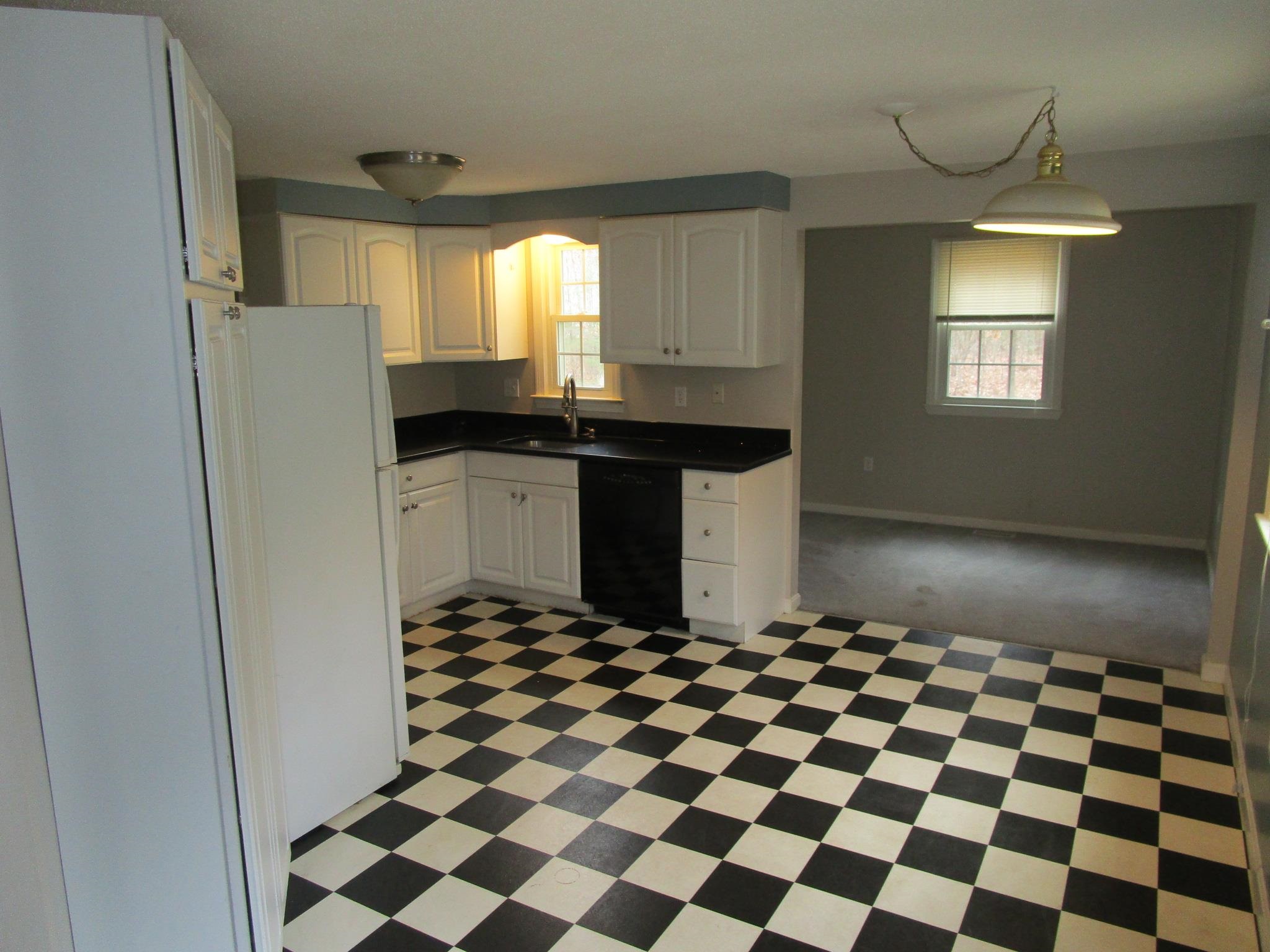7 Patten Road Merrimack, NH 03054 - Photo 5 of 24