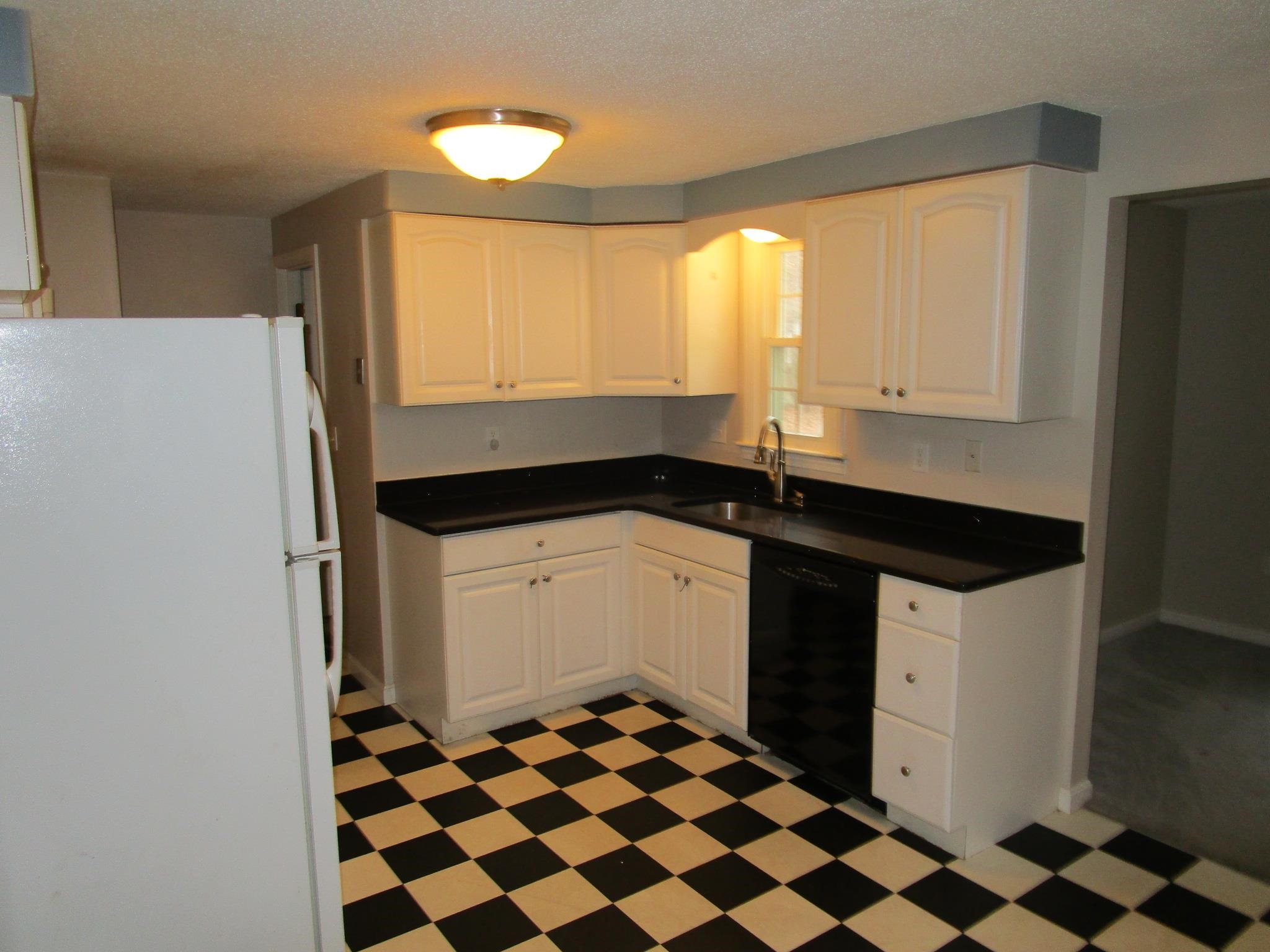 7 Patten Road Merrimack, NH 03054 - Photo 7 of 24