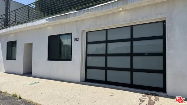 $3,999 | 1812 1/2 Navy Street, Venice, CA 90291