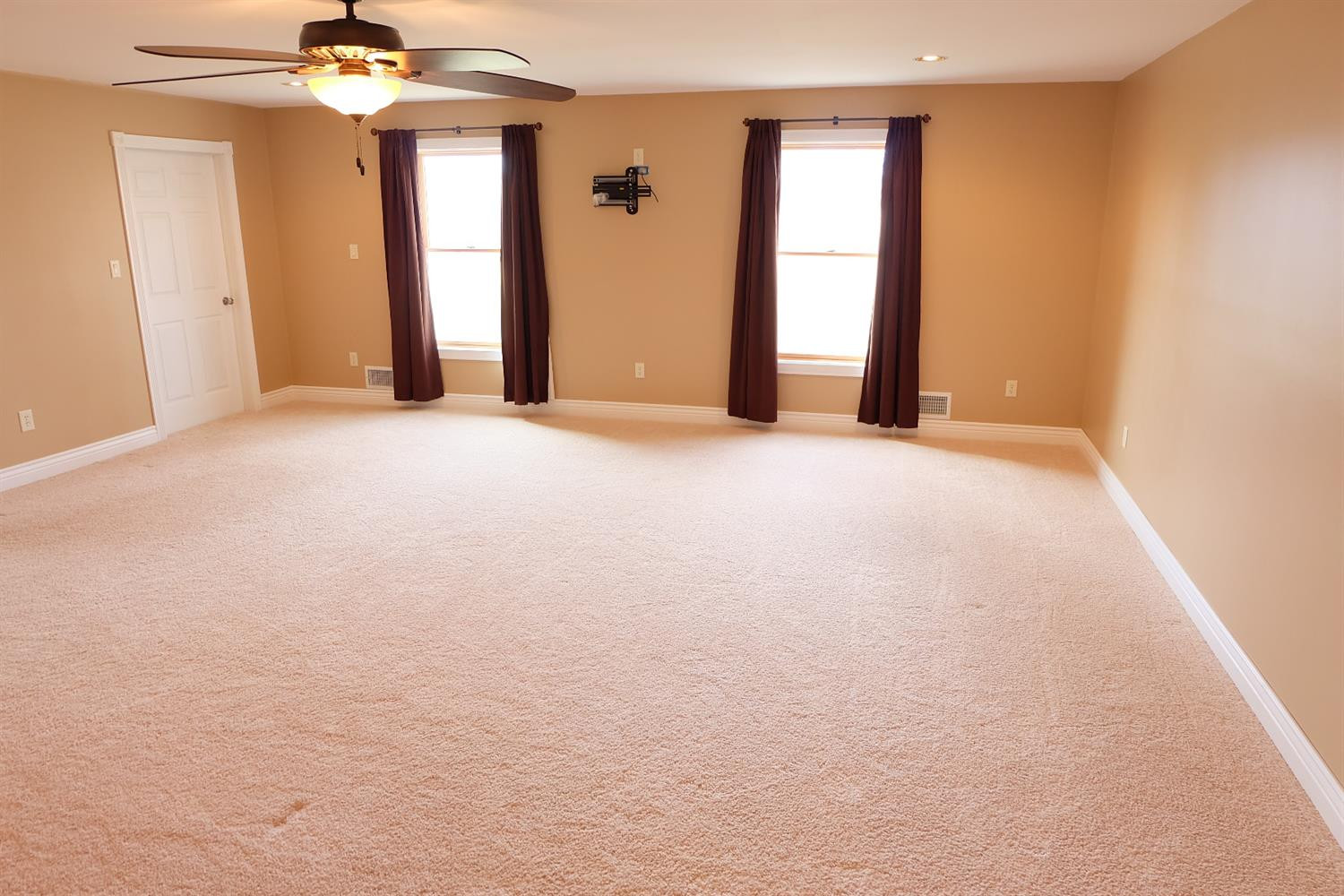 9207 Grafton Road Carleton, MI 48117 - Photo 3 of 40 Photo 3