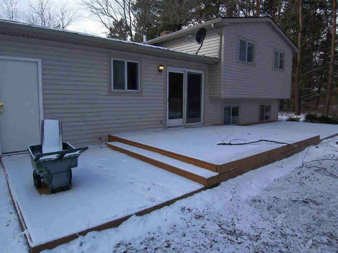 10062 West Stanley Road Flushing, MI 48433 - Photo 7 of 8 21269976-6.JPG
