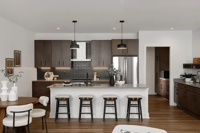 $5,400 | 600 East Henry Clay Street, Unit B1, Whitefish Bay, WI 53217